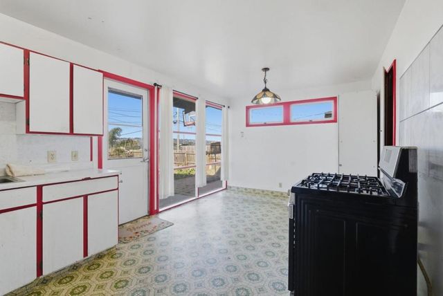 1709 Hillside Boulevard, South San Francisco, CA 94080