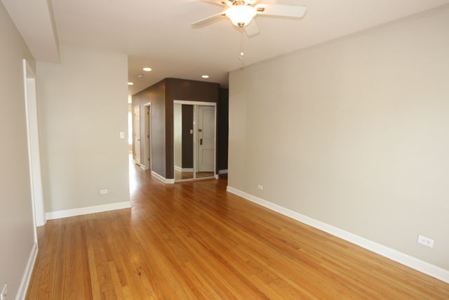 5208 N Sawyer Avenue 1, Chicago, IL 60625