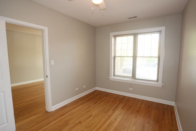 5208 N Sawyer Avenue 1, Chicago, IL 60625