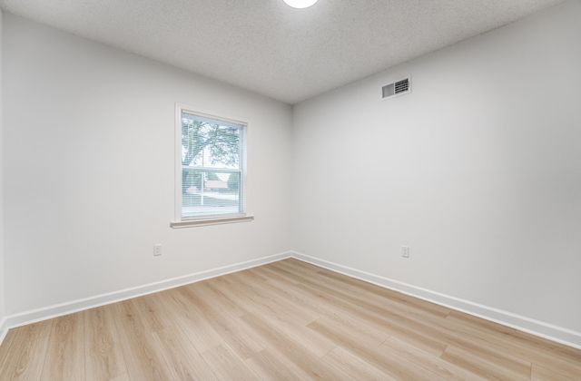 1681 JANIS DR, Memphis, TN 38116