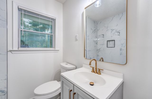 1681 JANIS DR, Memphis, TN 38116