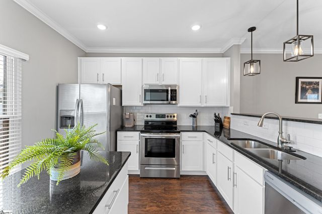 1505 E North Street Unit 2104, Greenville, SC 29607