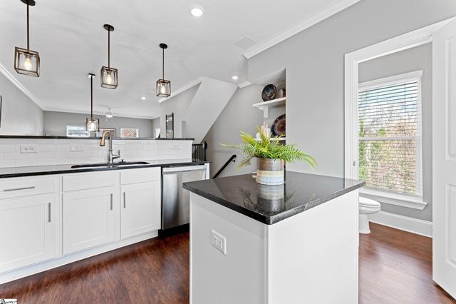 1505 E North Street Unit 2104, Greenville, SC 29607