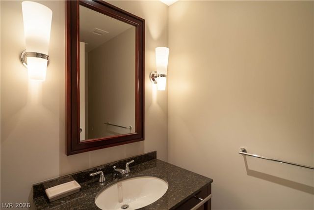 2700 South Las Vegas Boulevard 1708, Las Vegas, NV 89109