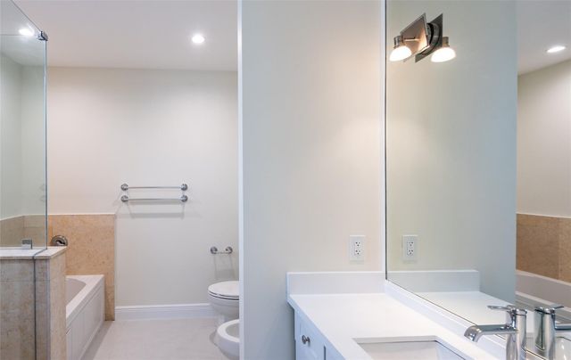 3236 NE 5th Street 402, Pompano Beach, FL 33062