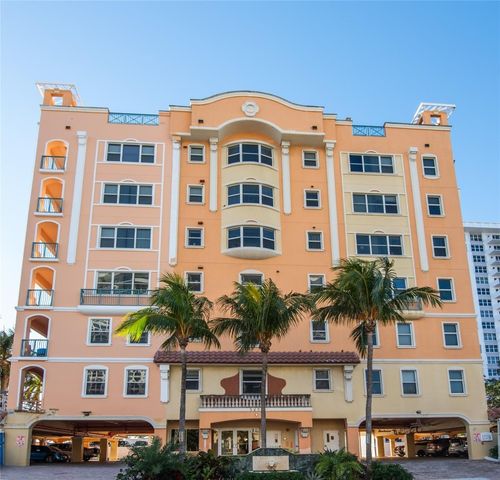 3236 NE 5th Street 402, Pompano Beach, FL 33062