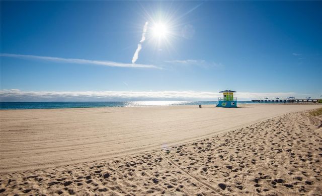 3236 NE 5th Street 402, Pompano Beach, FL 33062