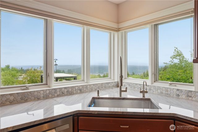 17288 SE 57th Place, Bellevue, WA 98006