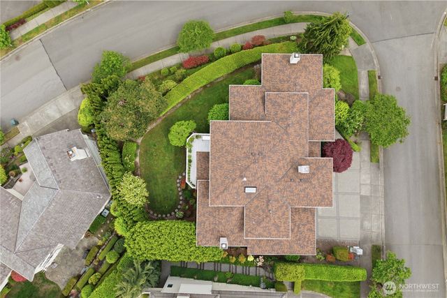 17288 SE 57th Place, Bellevue, WA 98006