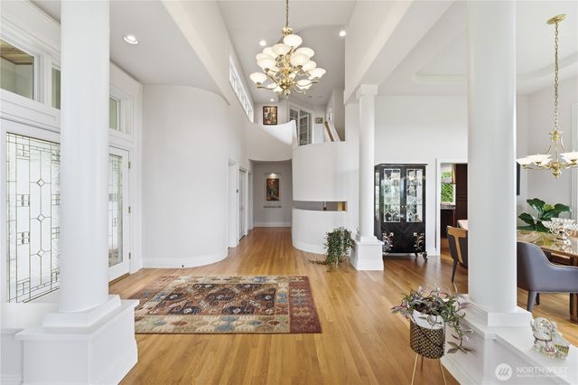 17288 SE 57th Place, Bellevue, WA 98006