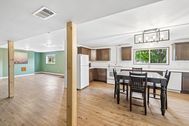 517 Highland Drive, Baraboo, WI 53913