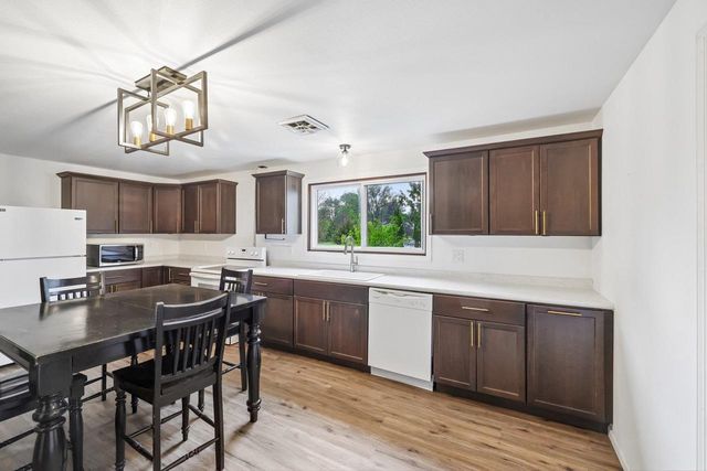 517 Highland Drive, Baraboo, WI 53913