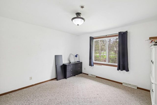 517 Highland Drive, Baraboo, WI 53913