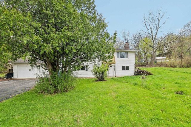 517 Highland Drive, Baraboo, WI 53913