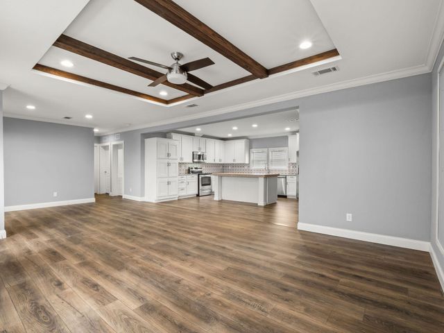 8559 Gulf Hwy Trlr 218, Lake Charles, LA 70607