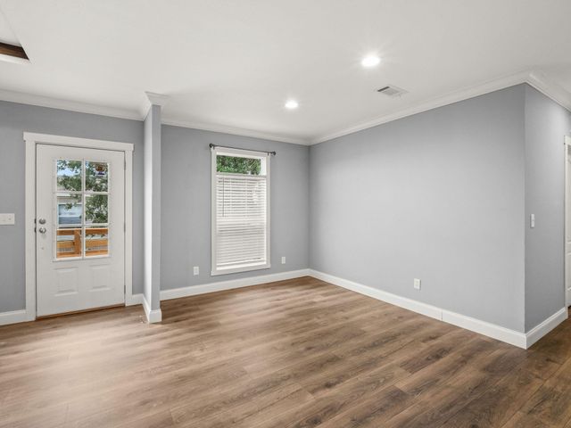 8559 Gulf Hwy Trlr 218, Lake Charles, LA 70607