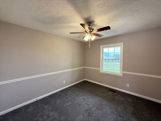 3785 Memory Ln, Hopkinsville, KY 42240