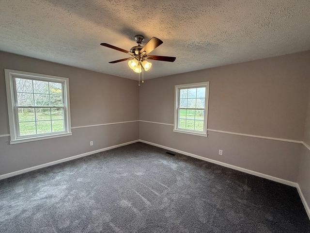 3785 Memory Ln, Hopkinsville, KY 42240