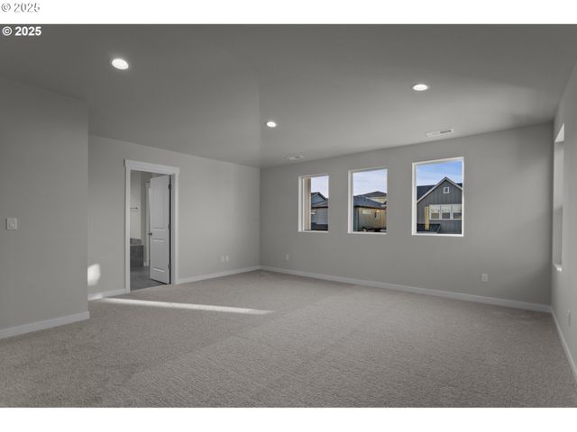 8254 Se Orion Ln, Hillsboro, OR 97123