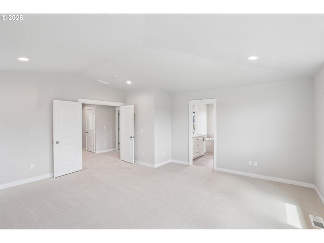 8254 Se Orion Ln, Hillsboro, OR 97123