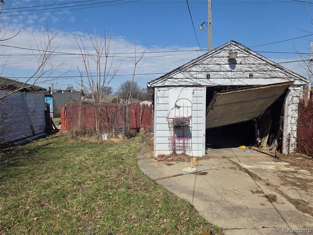 14981 Flanders Street, Detroit, MI 48205