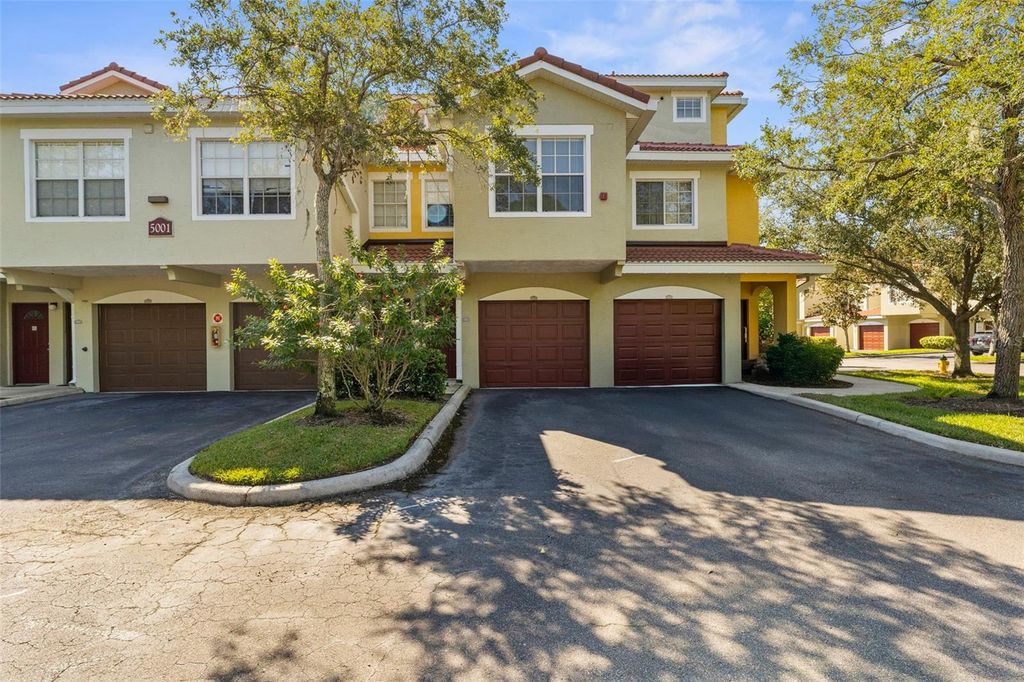 5001 BARALDI CIRCLE 22-211, Sarasota, FL 34235