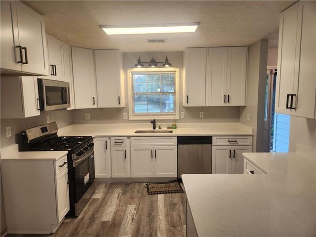 482 Grove Hill Drive, Stockbridge, GA 30281