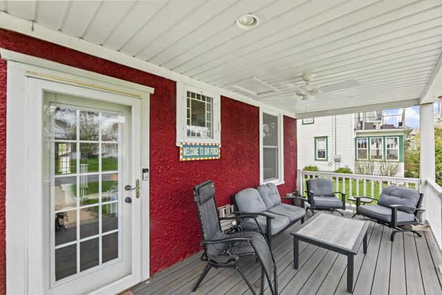 N88W16025 -27 Park BOULEVARD, Menomonee Falls, WI 53051