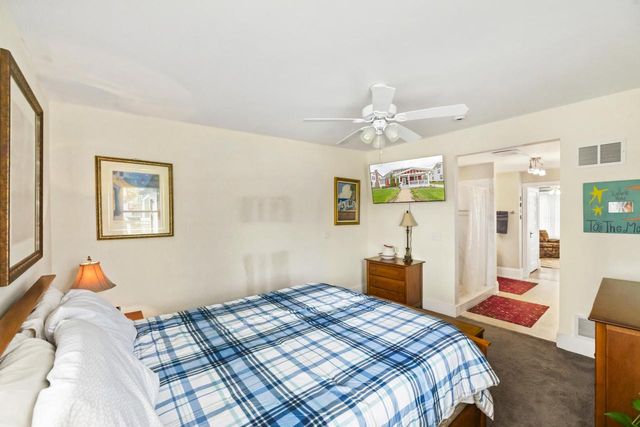 N88W16025 -27 Park BOULEVARD, Menomonee Falls, WI 53051