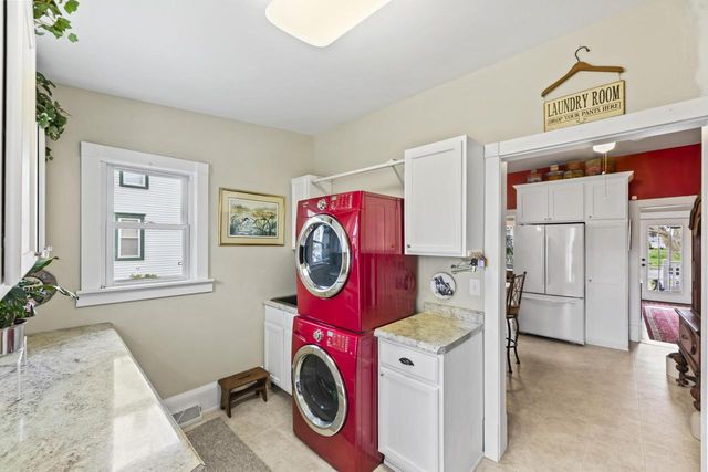 N88W16025 -27 Park BOULEVARD, Menomonee Falls, WI 53051