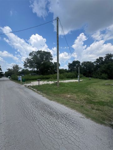 312 N Waco St, Mart, TX 76664