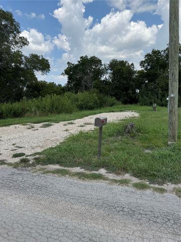 312 N Waco St, Mart, TX 76664