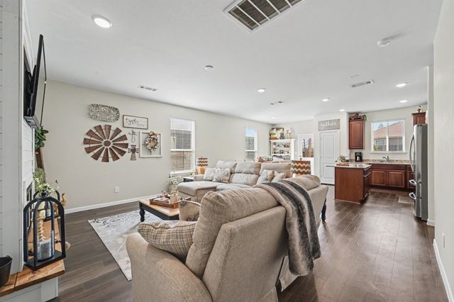 236 Seven Pines Drive, Willis, TX 77378