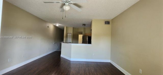 280 Crestwood Cir 204 + GARAGE, Royal Palm Beach, FL 33411