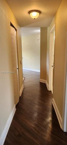 280 Crestwood Cir 204 + GARAGE, Royal Palm Beach, FL 33411