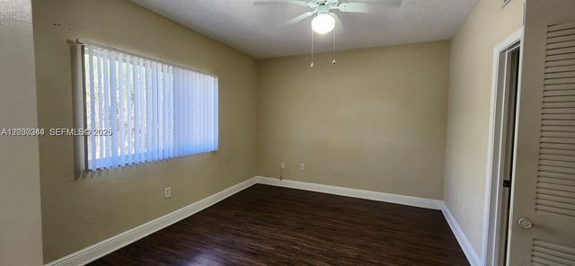 280 Crestwood Cir 204 + GARAGE, Royal Palm Beach, FL 33411
