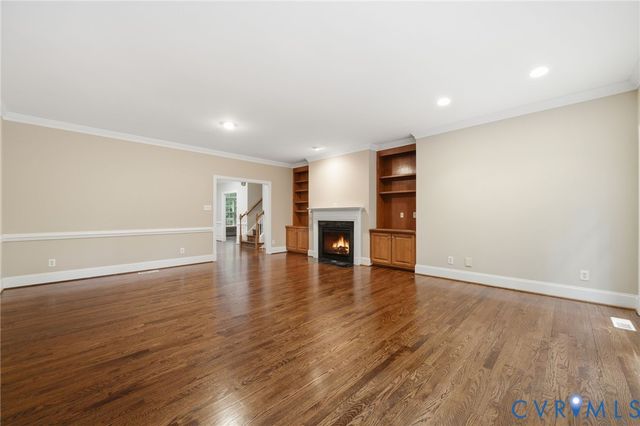 4537 Wellington Farms Dr, Chester, VA 23831