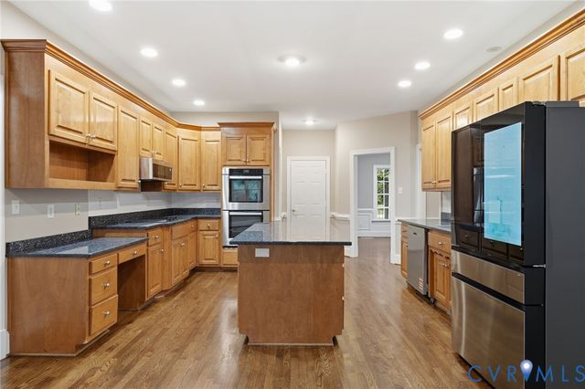 4537 Wellington Farms Dr, Chester, VA 23831