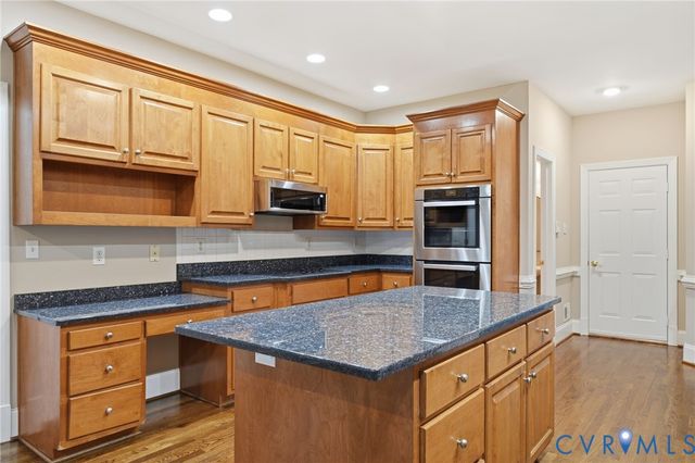 4537 Wellington Farms Dr, Chester, VA 23831