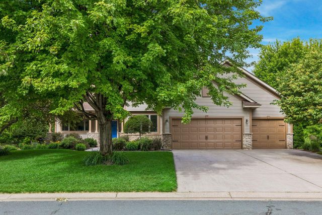 1584 Windsor Lane, Shakopee, MN 55379