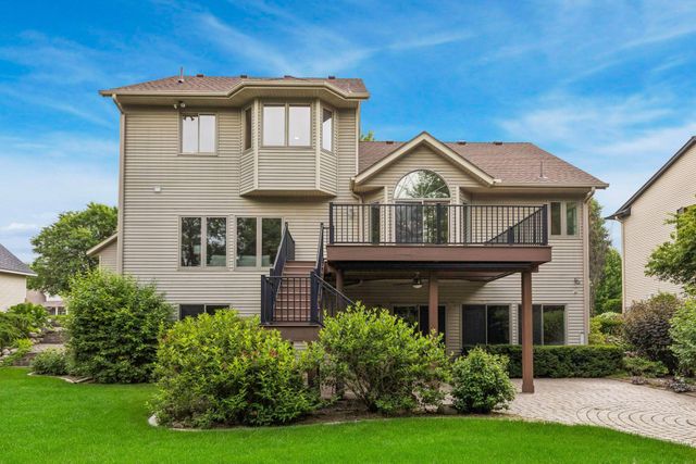 1584 Windsor Lane, Shakopee, MN 55379