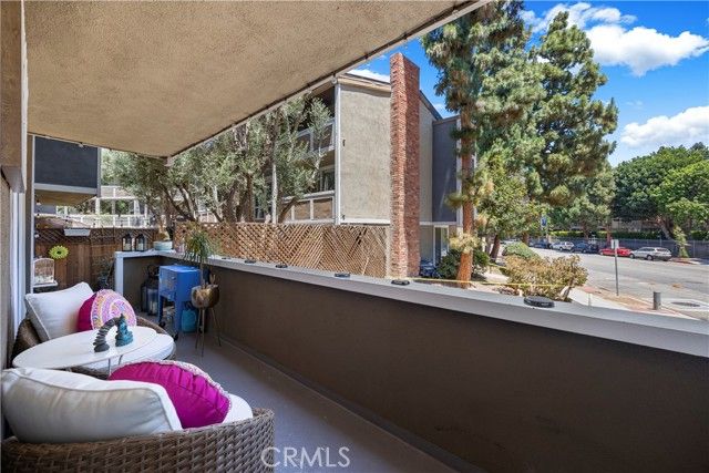 6315 Green Valley 100, Culver City, CA 90230