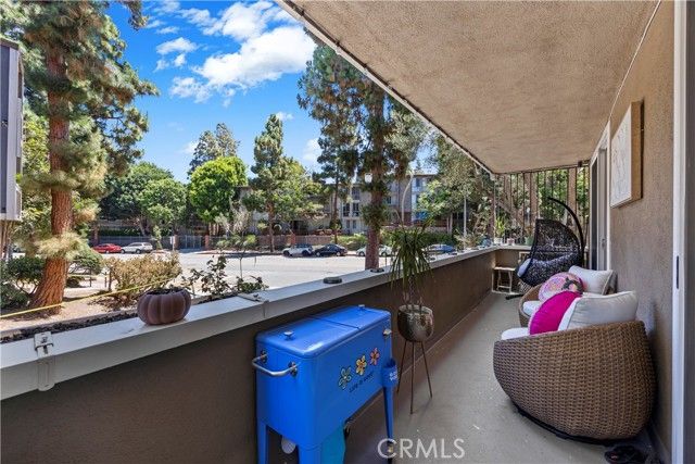 6315 Green Valley 100, Culver City, CA 90230