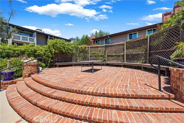 6315 Green Valley 100, Culver City, CA 90230