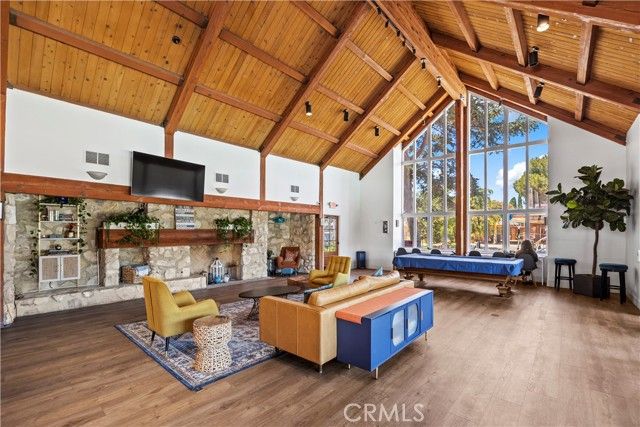 6315 Green Valley 100, Culver City, CA 90230