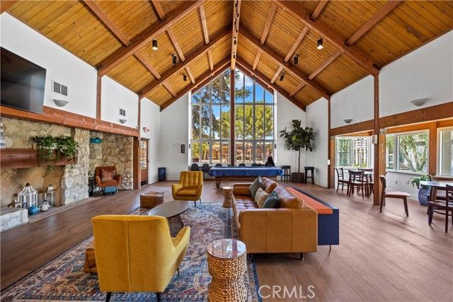 6315 Green Valley 100, Culver City, CA 90230