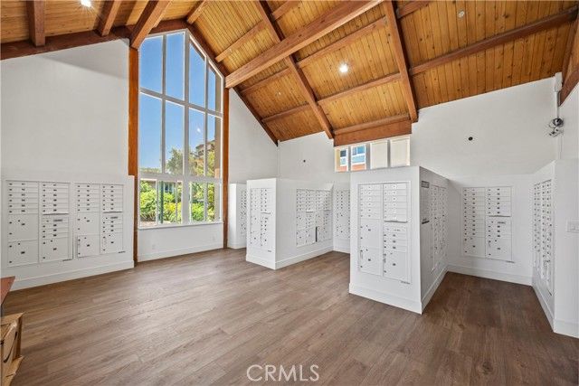 6315 Green Valley 100, Culver City, CA 90230