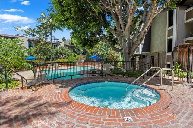 6315 Green Valley 100, Culver City, CA 90230