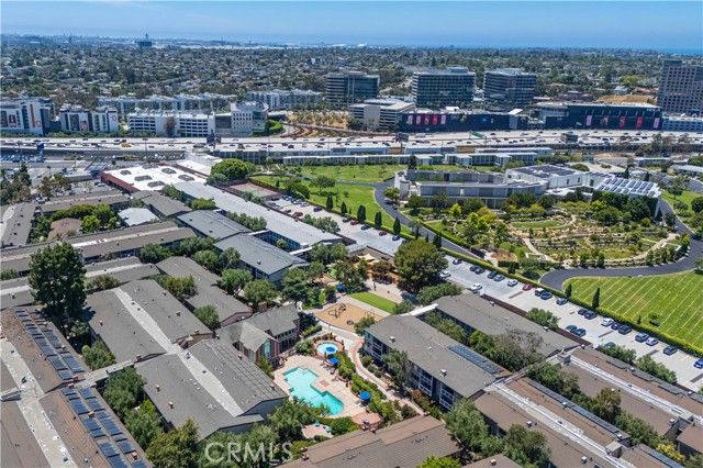 6315 Green Valley 100, Culver City, CA 90230