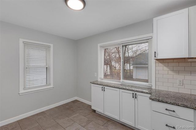 18851 Poinciana, Redford, MI 48240